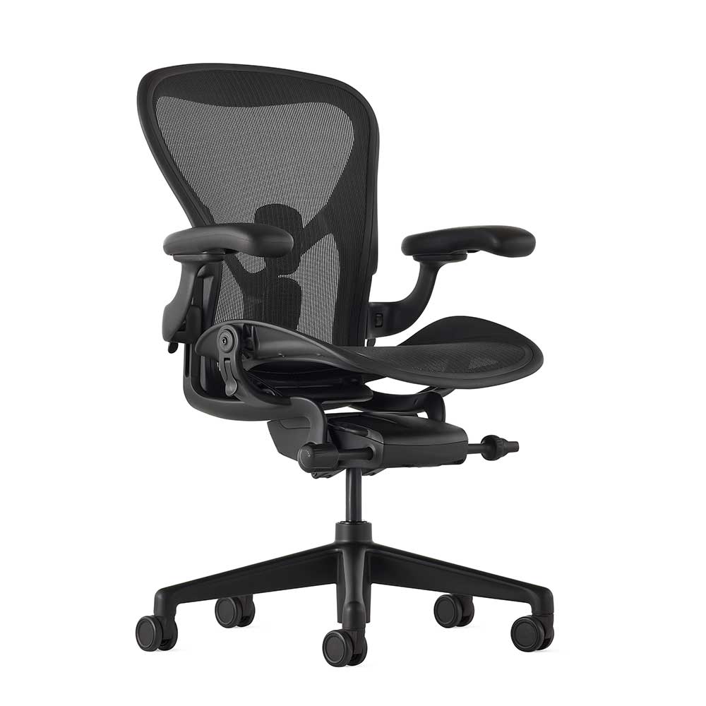 herman-miller-aeron-onyx-front