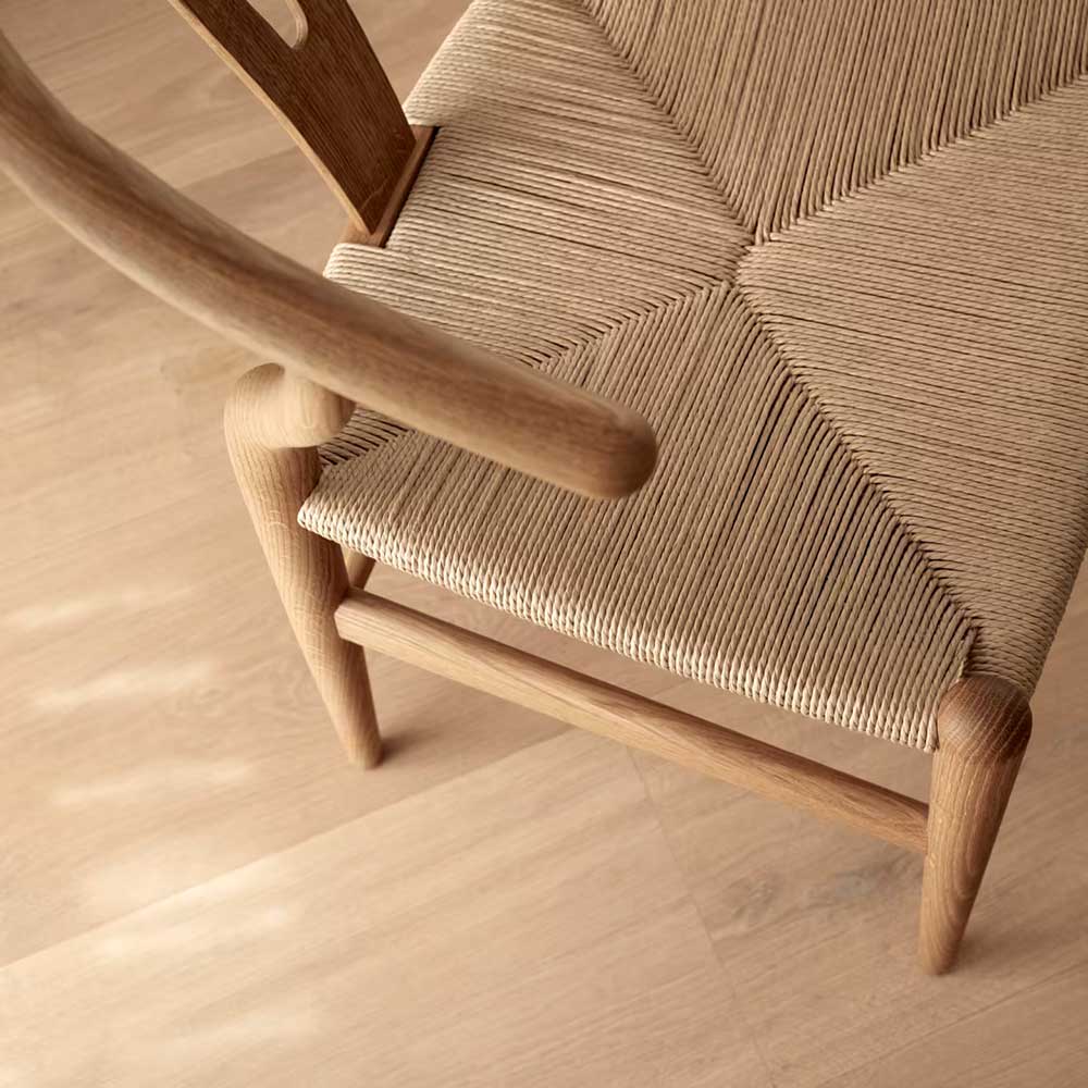 carlhansen-ch24-oak-ch24_oak_oil_papercord_natural_detail carlhansen-ch24-oak-ch24_oak_oil_papercord_natural_detail