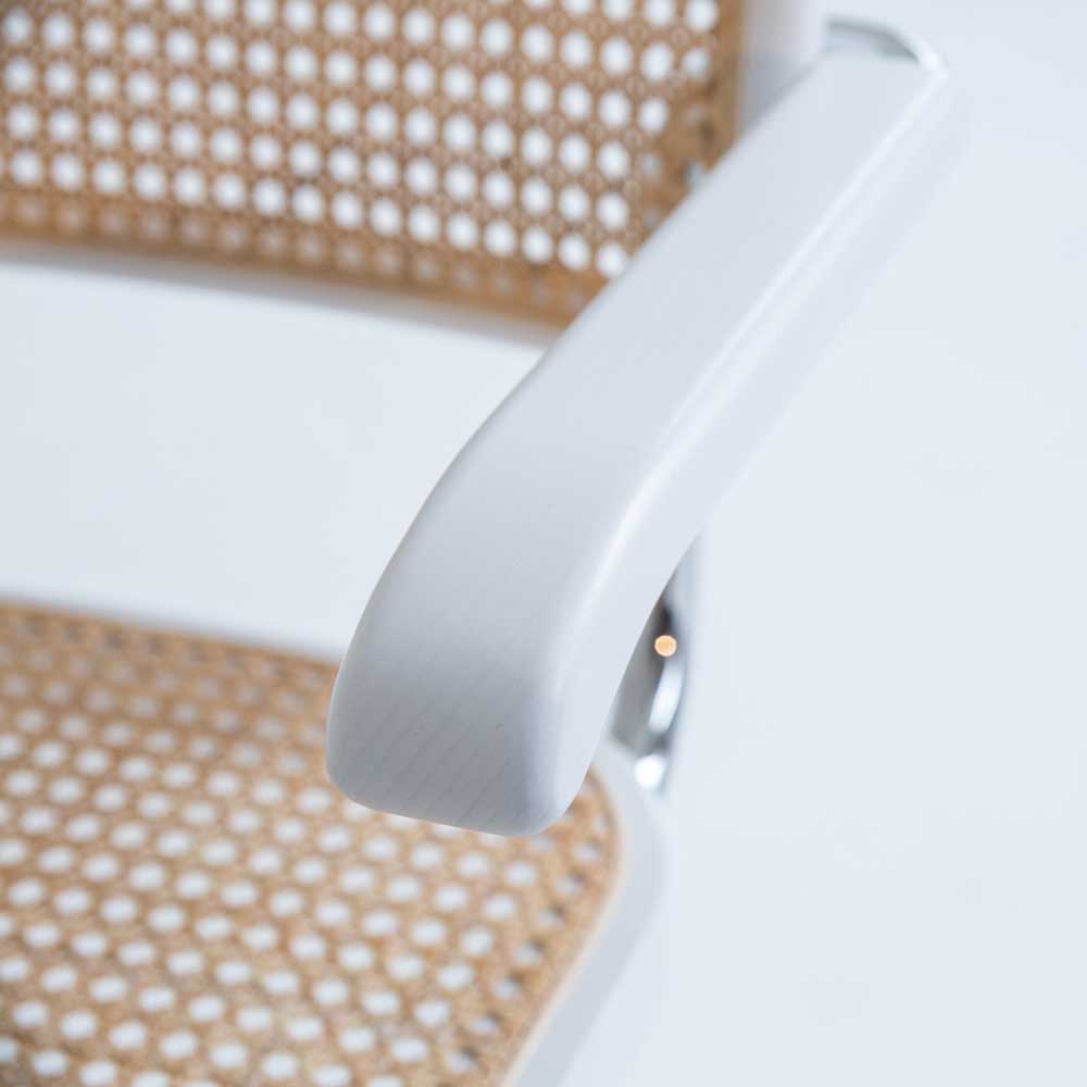 thonet-s64v-weiss-lasiert-gebeizt-armlehne