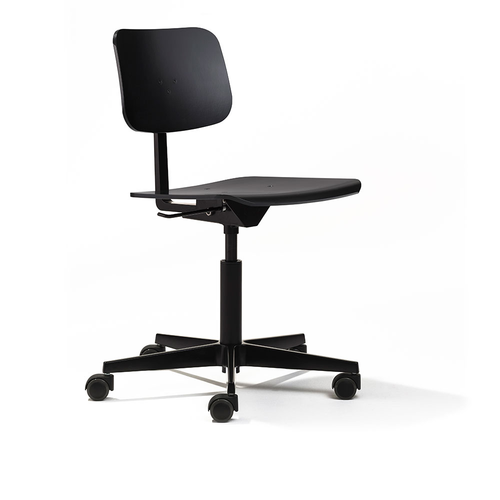 08_mr.square-in-schwarz 08_mr.square-in-schwarz