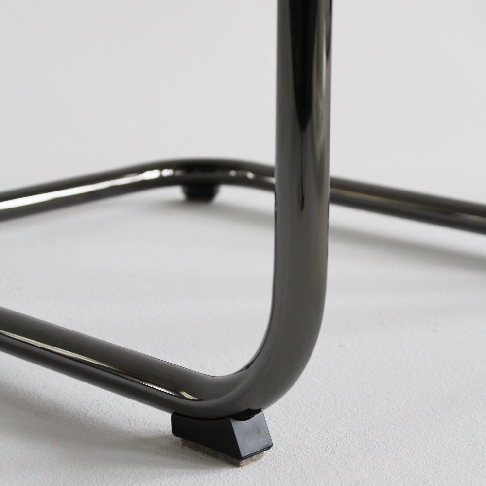 thonet-s43f-rauchchrom-detail-2