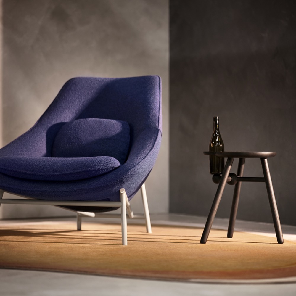 pode-bottle-stool-ambiente-3