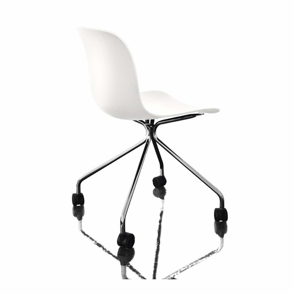 magis-troy-4-star-on-wheels-wei-chrom(2) magis-troy-4-star-on-wheels-wei-chrom(2)