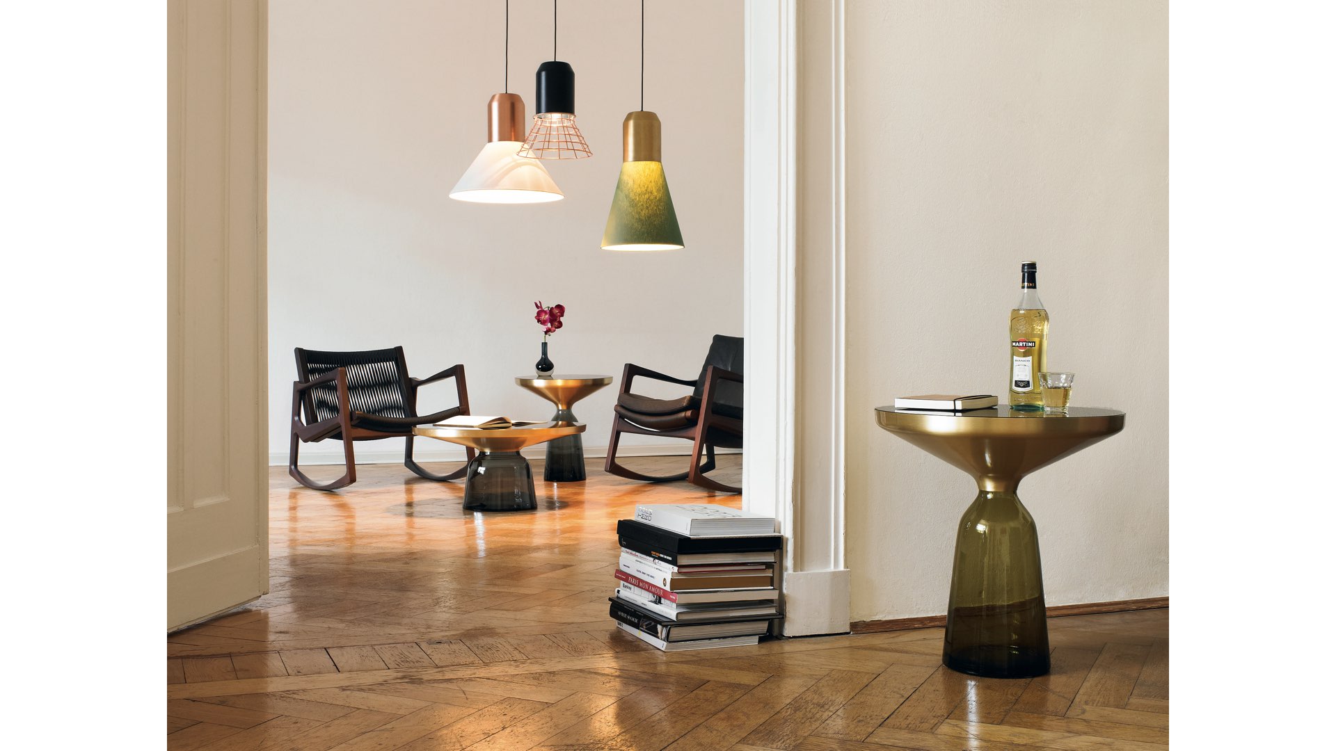 classicon-holzer-bell-table-bell-light-euvira-stimmung classicon-holzer-bell-table-bell-light-euvira-stimmung