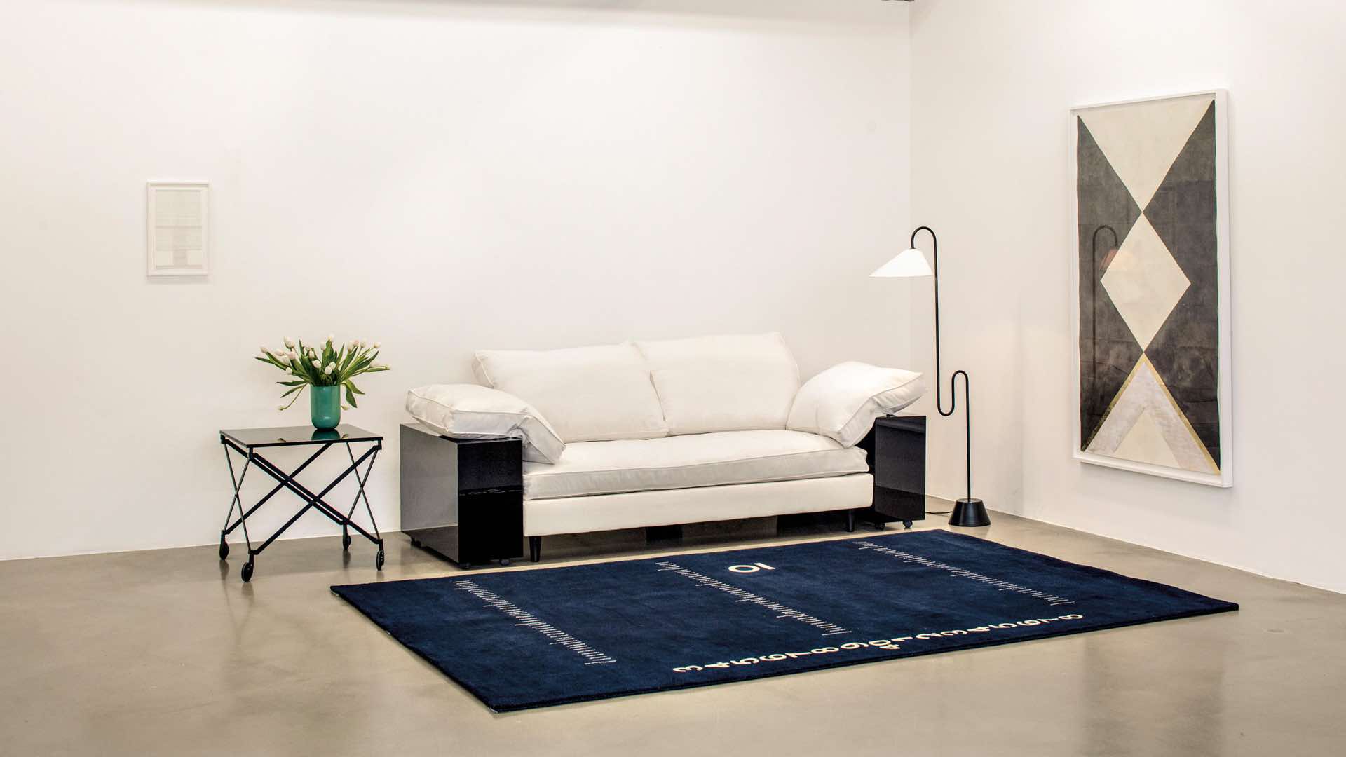 classicon-centimetre-hassos-sax-side-table-centimetre-rug-lota-roattino-ambiente classicon-centimetre-hassos-sax-side-table-centimetre-rug-lota-roattino-ambiente