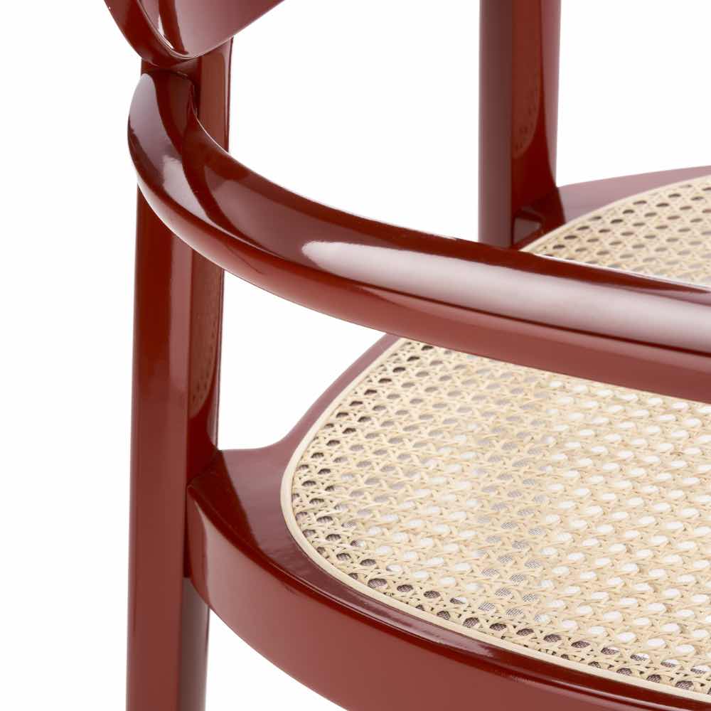 thonet-119-rot-detail thonet-119-rot-detail
