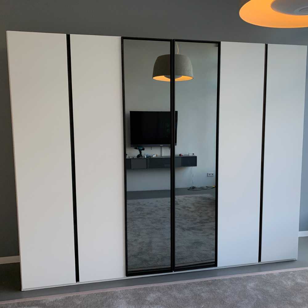 lema-kleiderschrank-outlet-01 lema-kleiderschrank-outlet-01