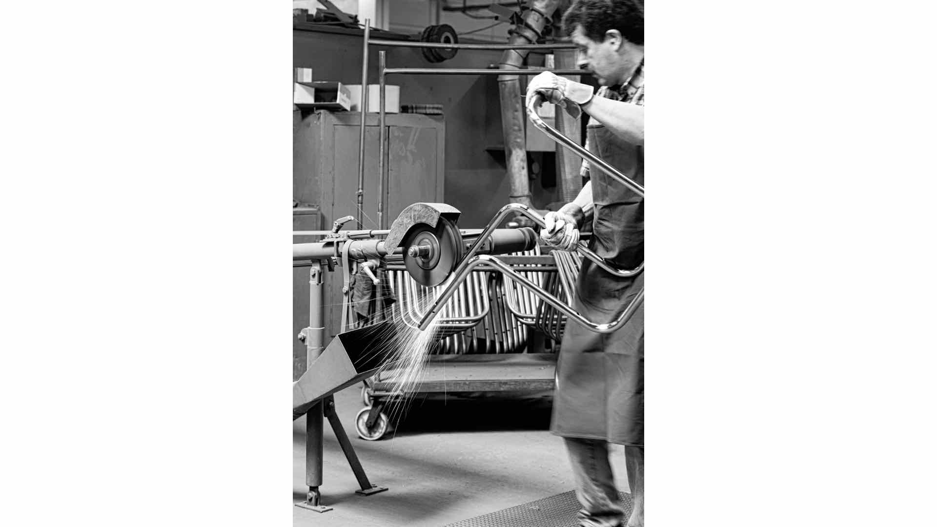 thonet-fertigung-stahlrohr thonet-fertigung-stahlrohr