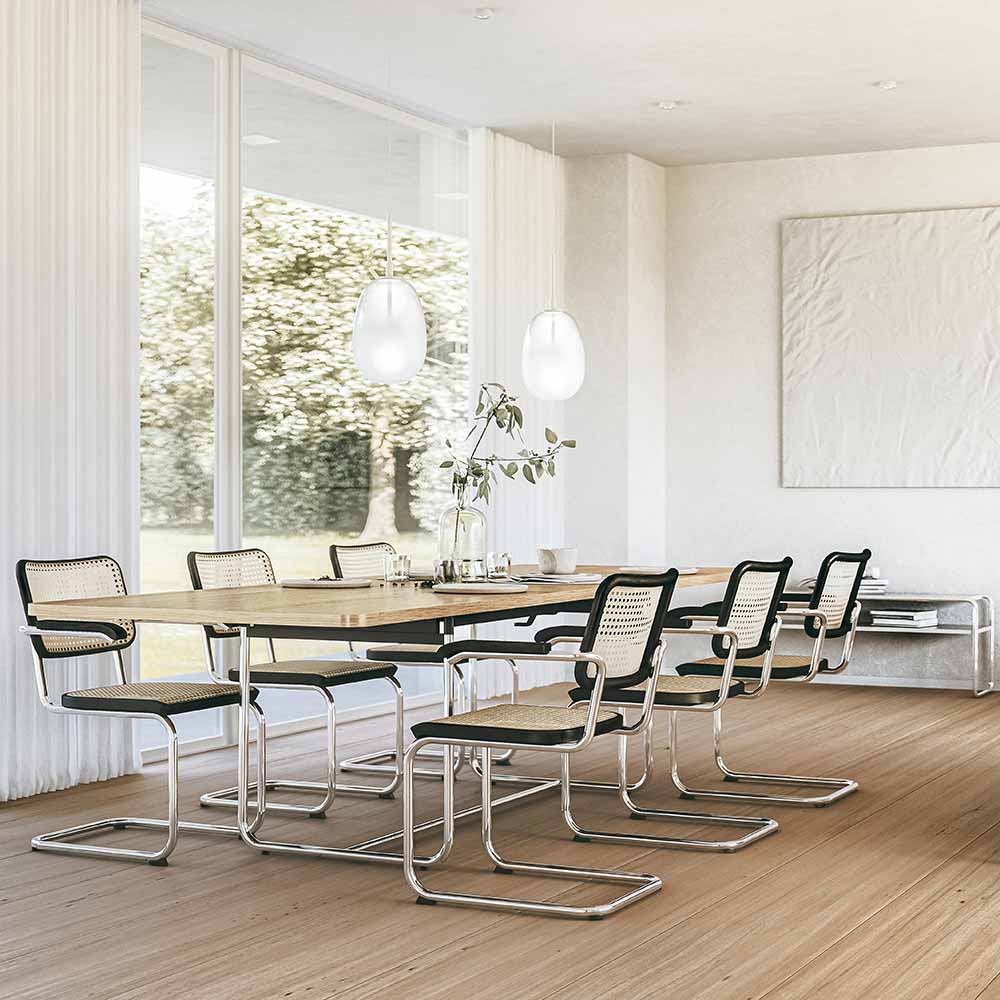 thonet-s64-s32-freischwinger-schwarz-mit-tisch-s1072(1) thonet-s64-s32-freischwinger-schwarz-mit-tisch-s1072(1)